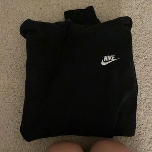 nike sweatshirt